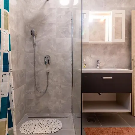 Mihael Apartment *
