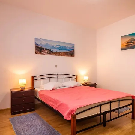 Apartment Mihael *