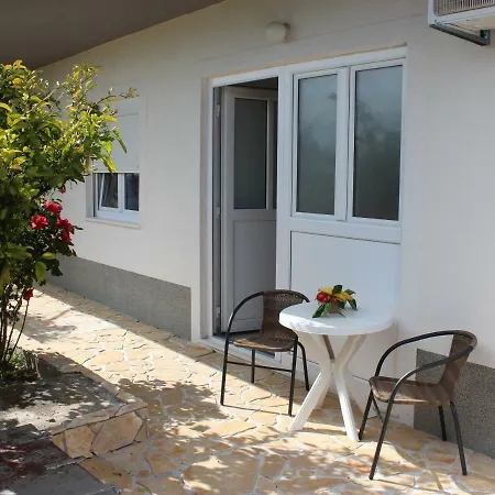 Mihael Apartment