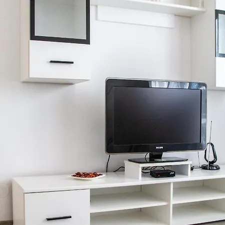 Mihael Apartman